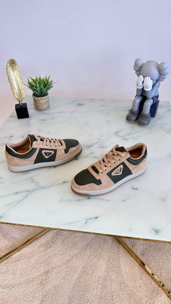 PRADA DOWNTOWN SUEDE SNEAKER BEIGE/GREEN - Afbeelding 2