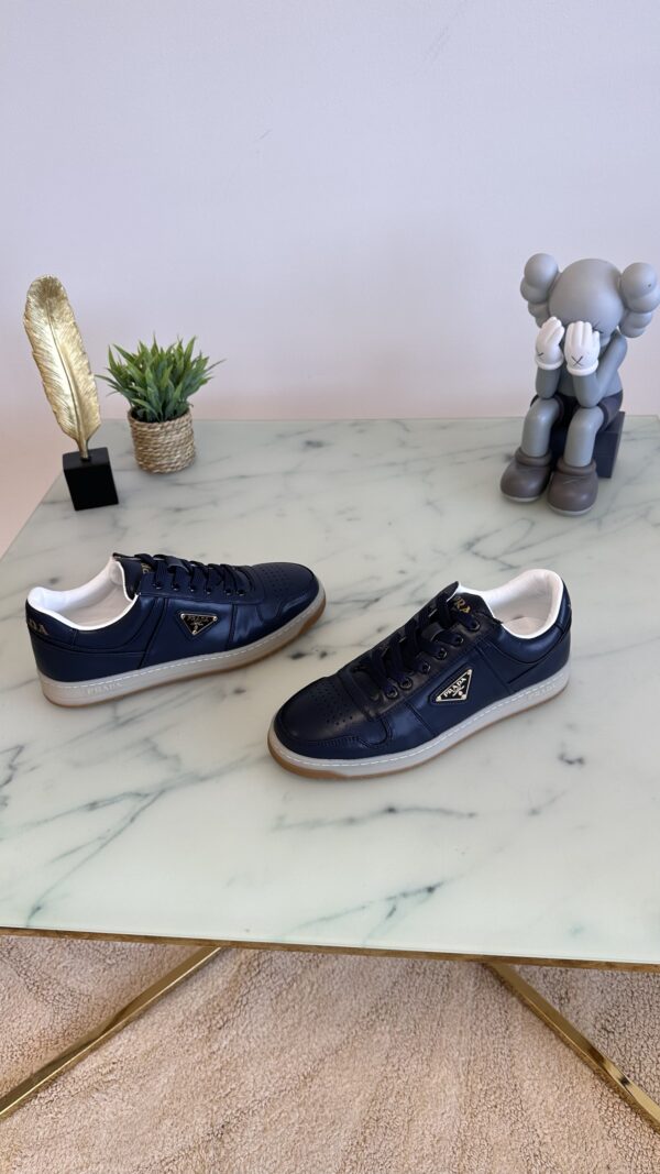 PRADA DOWNTOWN LEATHER SNEAKER BLAUW - Afbeelding 2