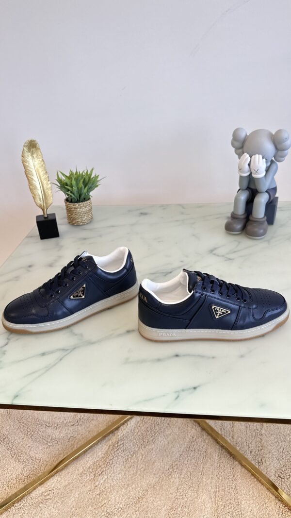 PRADA DOWNTOWN LEATHER SNEAKER BLAUW - Afbeelding 4