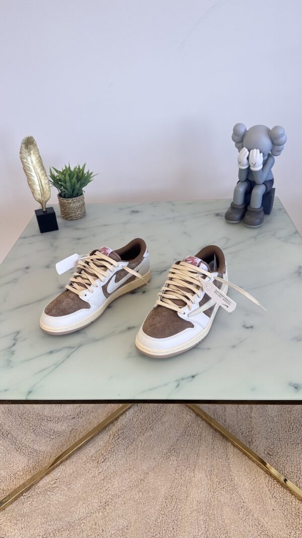 TRAVIS SCOTT LOW SHY PINK